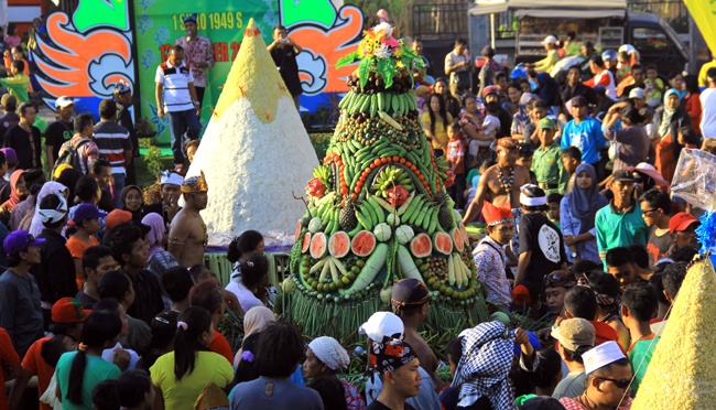 Grebeg Suro Majapahit: Tradisi yang Melestarikan Warisan Budaya