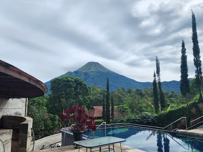 Ubaya Bamboo Cottage